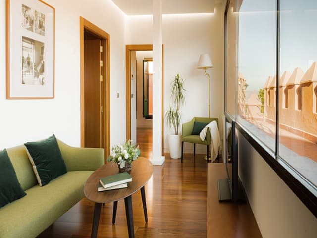 Suite, Multiple Beds, Non Smoking (Separate Living Room)