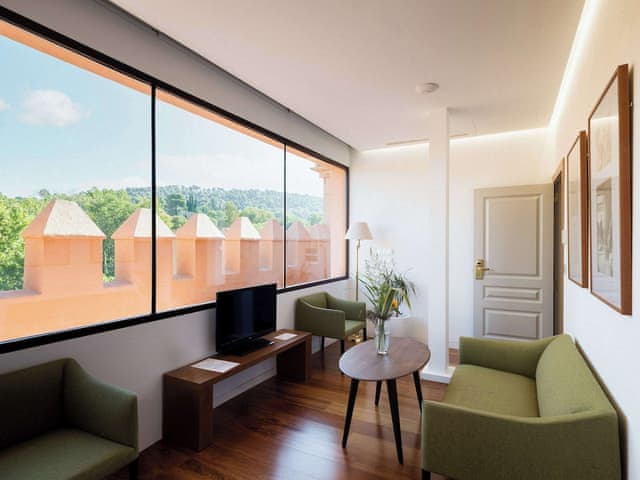 Suite, Multiple Beds, Non Smoking (Separate Living Room)