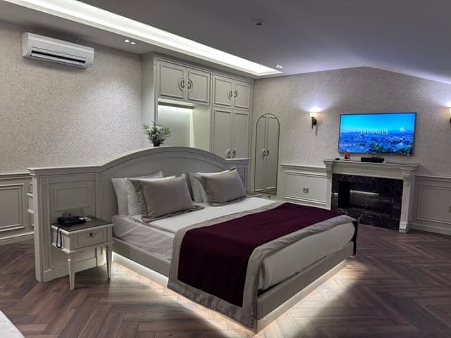 Suite, 1 King Bed