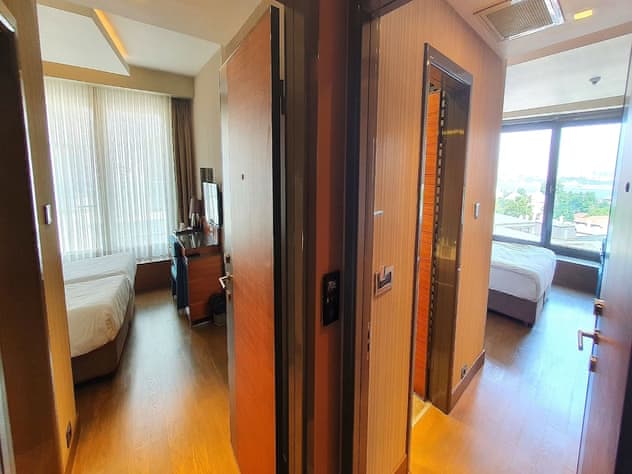 Adjoining Sea View Room