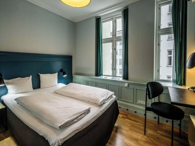 Standard Double Room, 1 Queen Bed