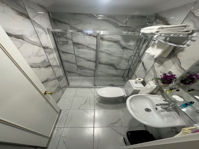 Standart Dört Kişilik Oda