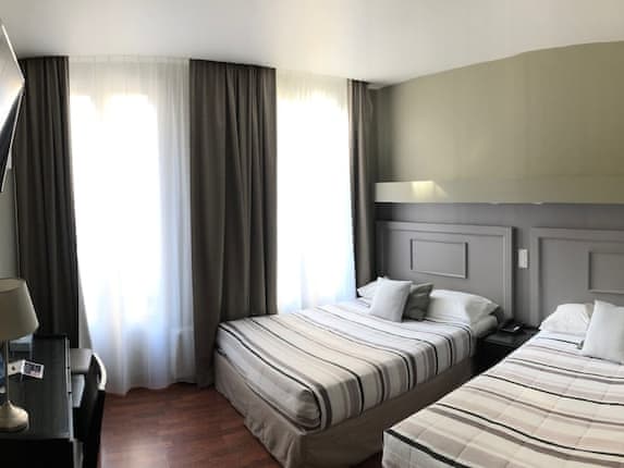 Hotel Cosmotel – Paris
