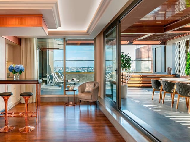 Presidential Suite, 1 King Bed with Sofa bed