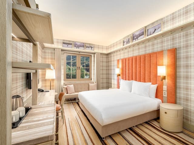 Deluxe Room, 1 Queen Bed