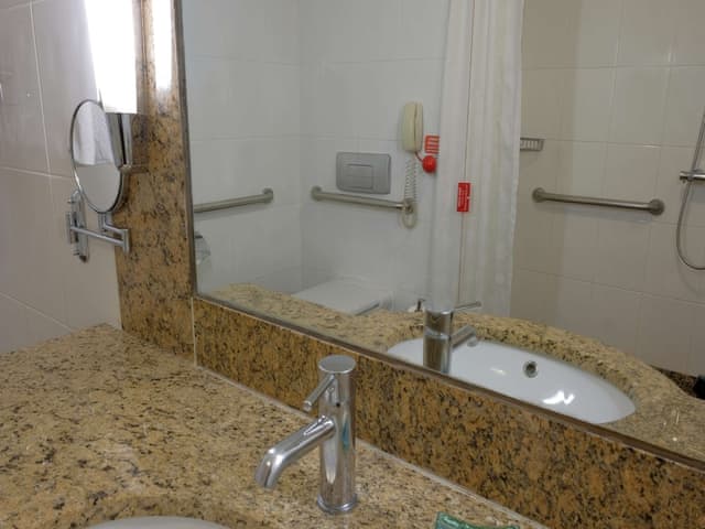 Room, 2 Twin Beds, Accessible