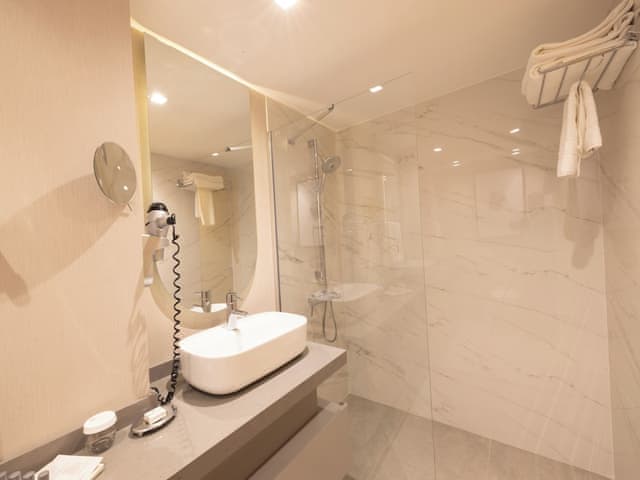 Standard Room, 2 Twin Beds