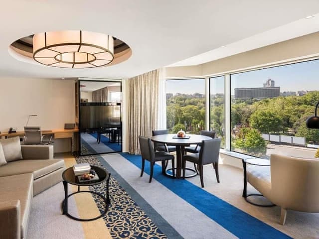 Deluxe Suite, 1 King Bed with Sofa bed, Garden View