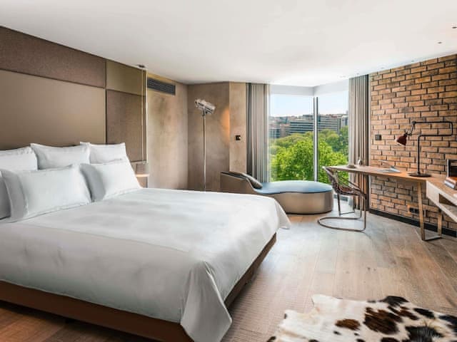 Signature Loft, 1 Double Bed with executive lounge access