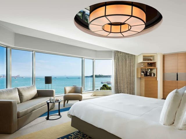 Room, 1 King Bed, Corner (Bosphorus View)