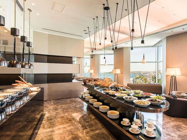 Deluxe Suite, 1 King Bed with Sofa bed, Garden View