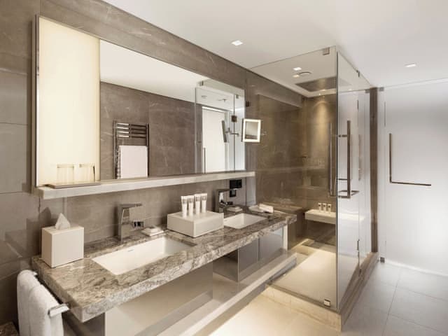 Room, 1 King Bed, Garden View, Corner