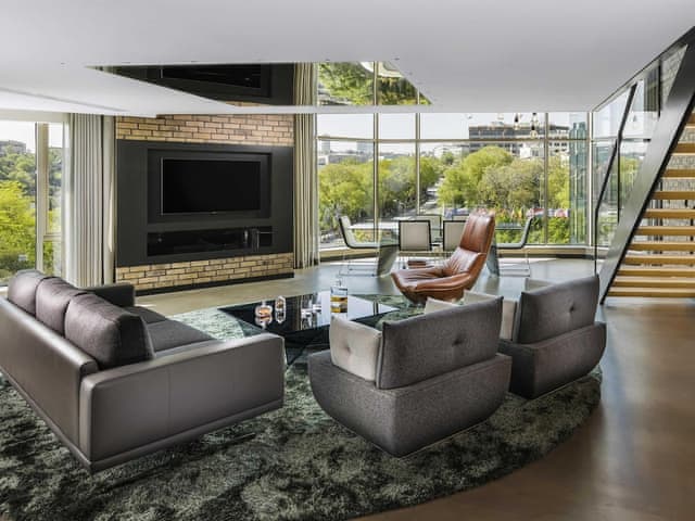 Signature Loft, 1 Double Bed, Corner with executive lounge access