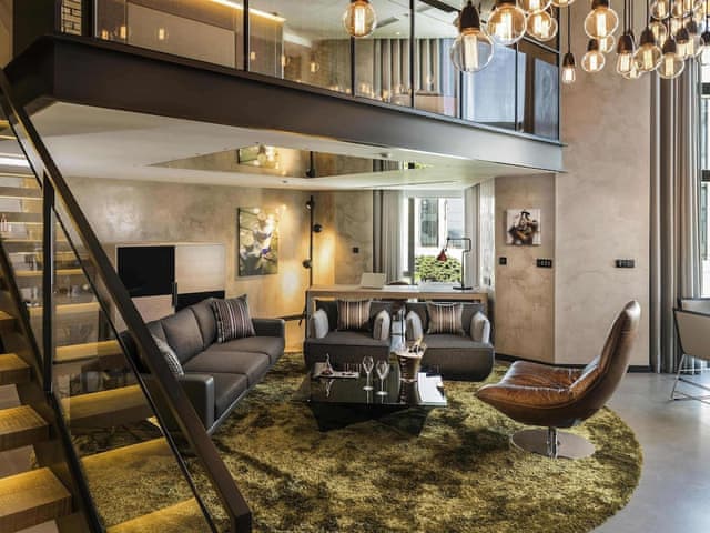 Signature Loft, 2 Bedrooms with executive lounge access