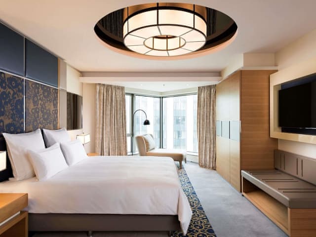 Executive Suite, 1 King Bed with Sofa bed, Terrace with executive lounge access