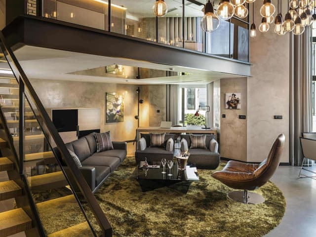 Signature Loft, 2 Bedrooms with executive lounge access