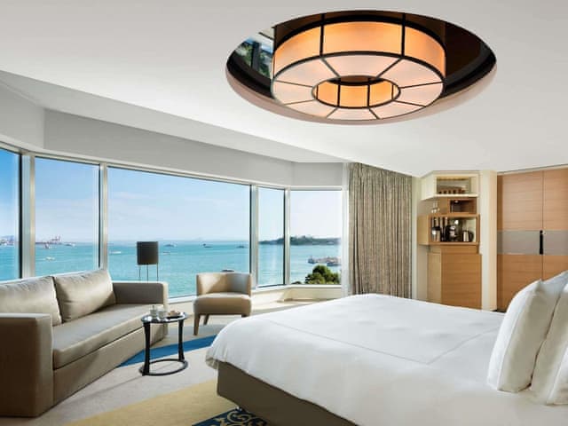 Swiss, Executive Room, 1 King Bed, Corner