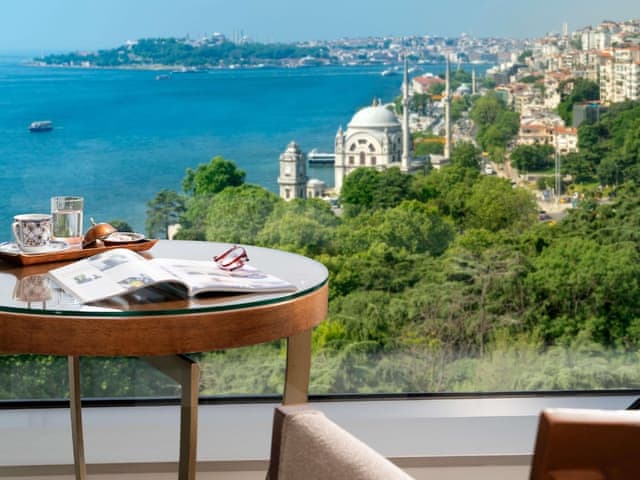 Presidential Suite, 3 Bedrooms with executive lounge access
