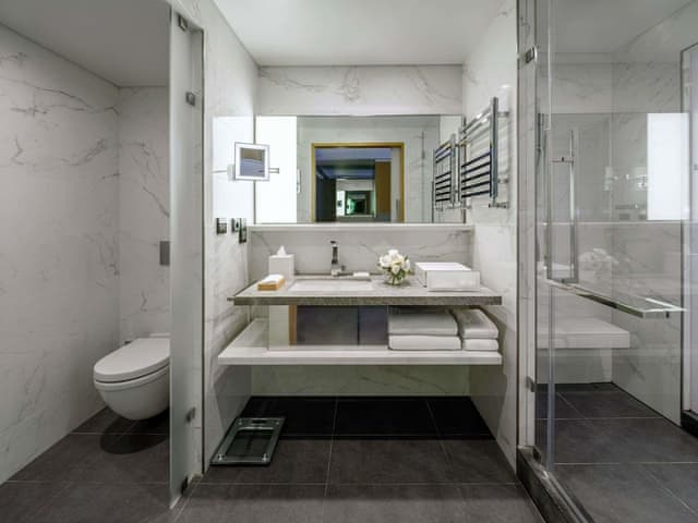 Room, 1 King Bed, Pool Access