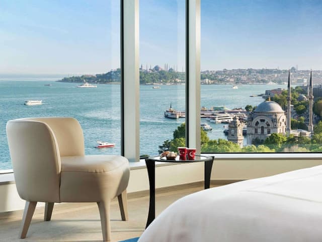 Swiss, Executive Room, 1 King Bed, Corner