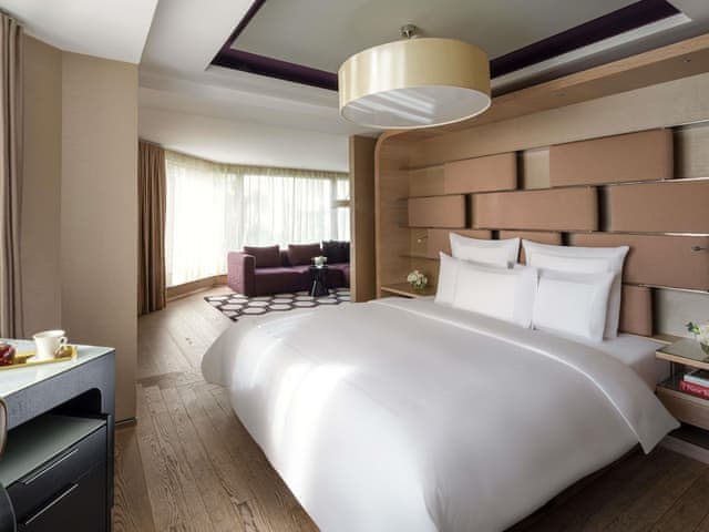 Room, 1 Bedroom, Park View, Corner (Residence)