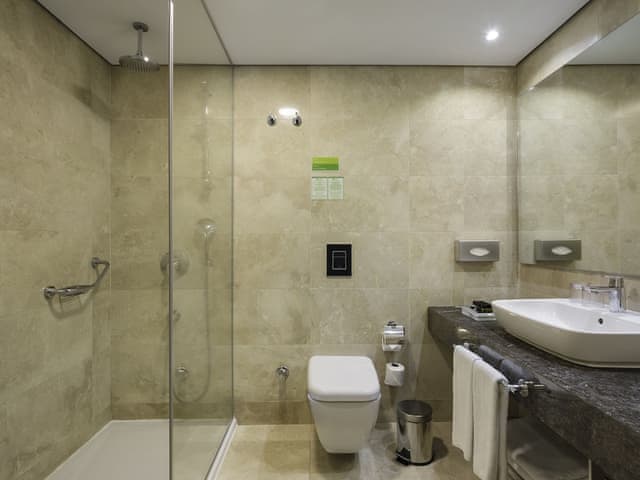 Standard Room, 1 Queen Bed