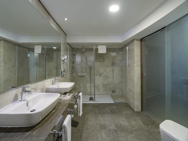 Suite, 1 King Bed, Balcony