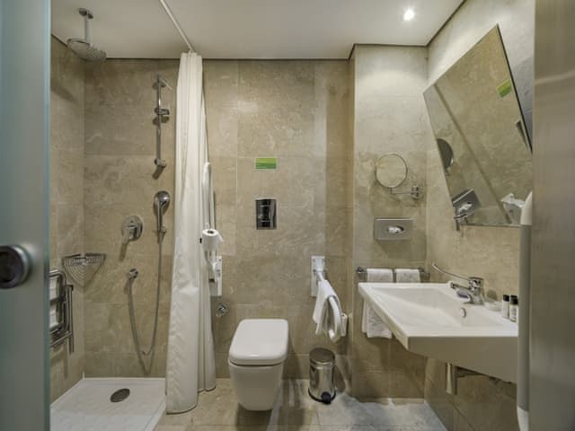 Standard Room, 1 King Bed, Accessible