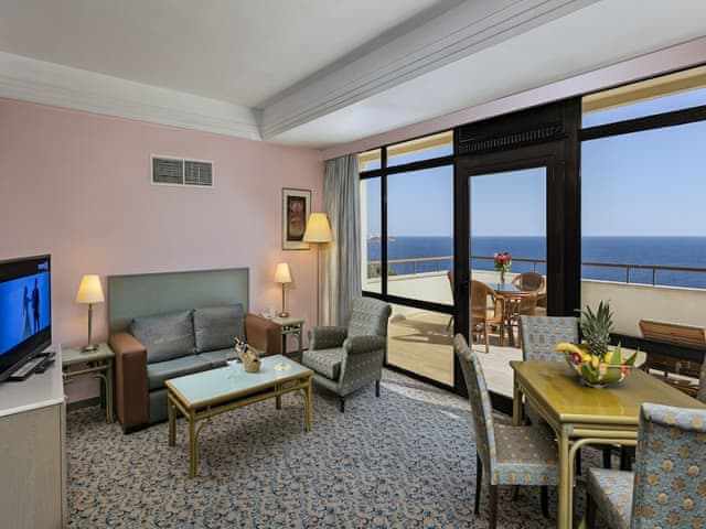 Delüks Dört Kişilik Oda