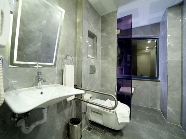 Queen Room with Queen Beds Accessible Room