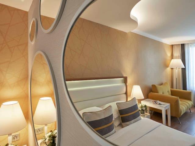 Executive Room with Istiklal Street View