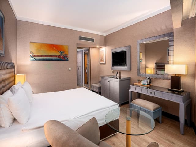 Delüks Çift Kişilik Oda