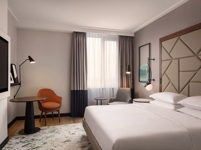 Deluxe Room, 1 King Bed