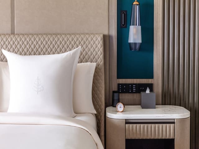 Premium Room, 1 King Bed