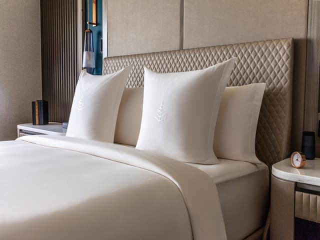 Deluxe Room, 1 King Bed