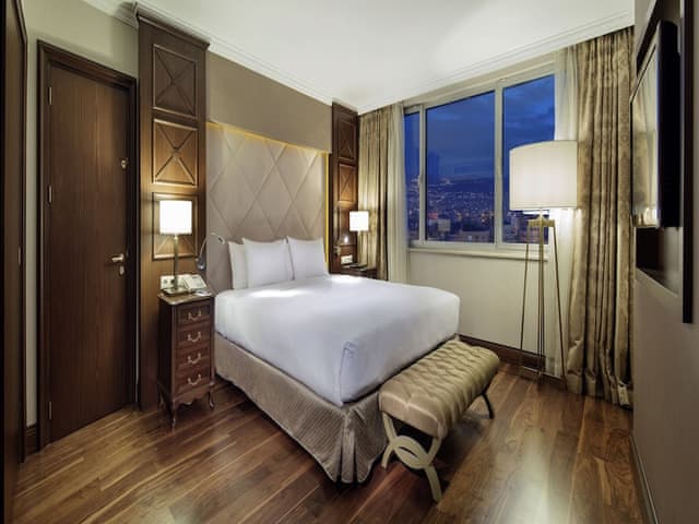Deluxe Suite, 1 King Bed (Deluxe)