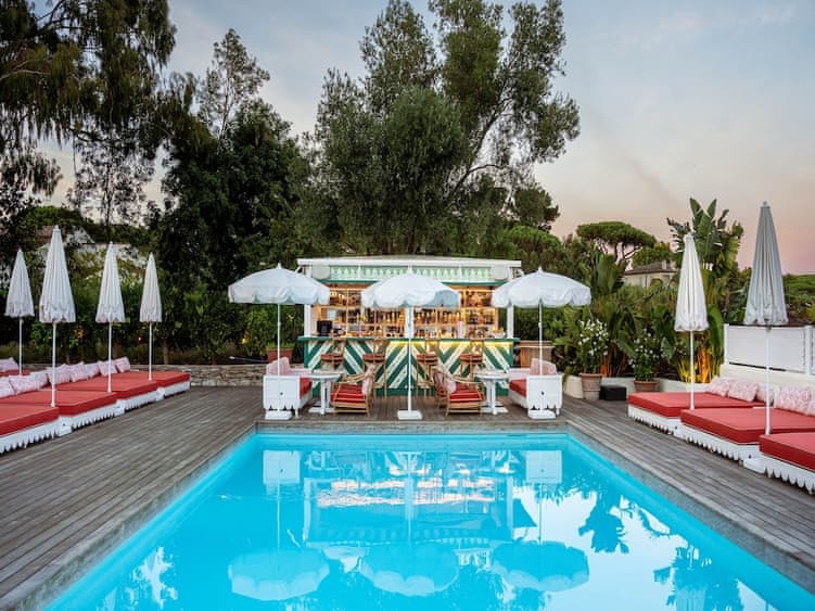 Hôtel La Tartane Saint -Tropez
