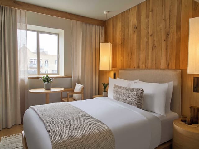 Room, 1 King Bed (Garden King)