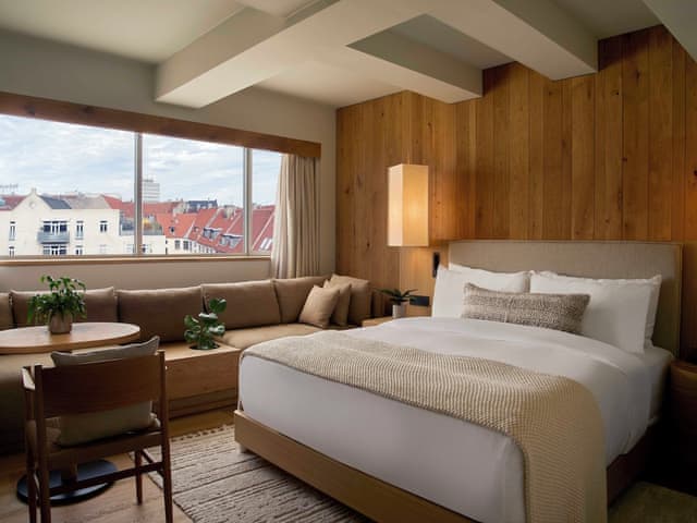 Room, 1 King Bed, Balcony (Skyline)