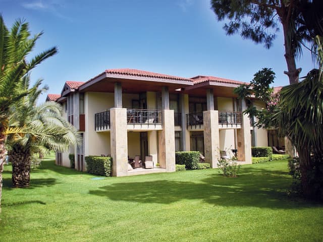 Villa, 2 Bedrooms, 2 Bathrooms, Garden Area