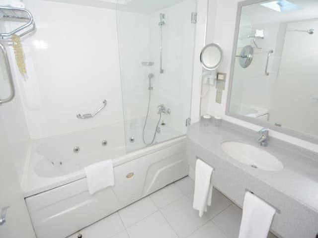 Suite, 1 Queen Bed (Additional Living Area)