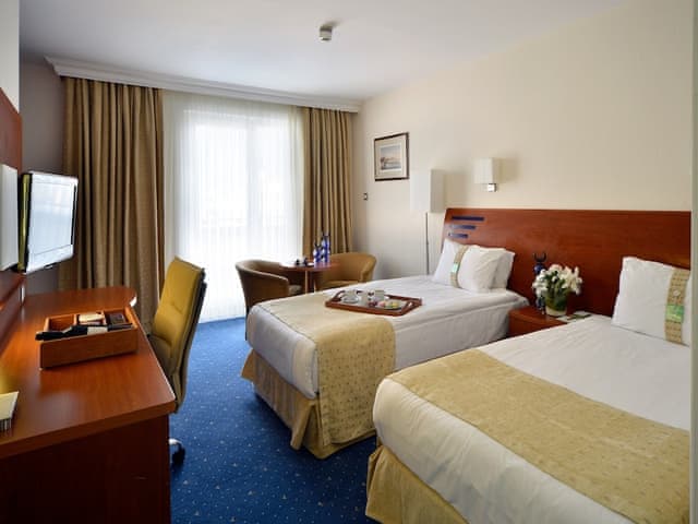 Standard Room, 1 Queen Bed