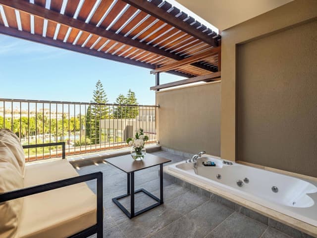 Superior Oda (Jakuzi)