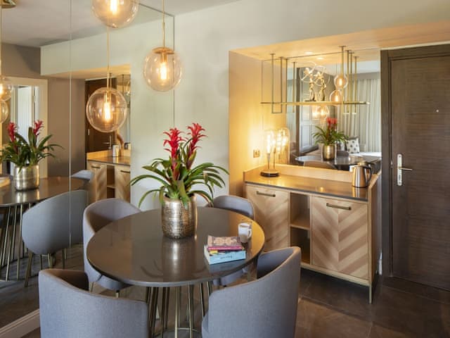 Bir Yatak Odalı Rezidans