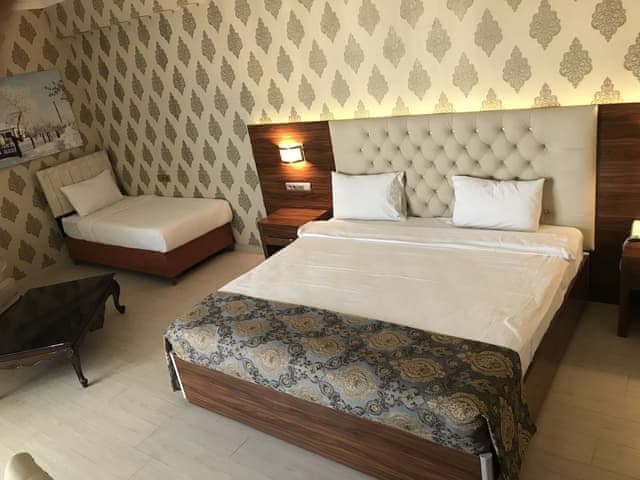 Delüks Üç Kişilik Oda