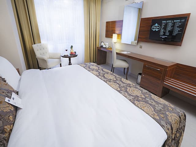 Deluxe Çift Kişilik veya İki Tek Kişilik Yataklı Oda