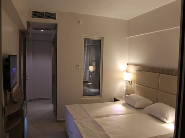 Standard Room, Partial Sea View