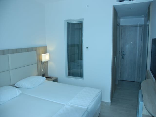 Standard Room, Partial Sea View