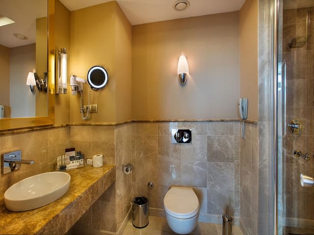 Standard Twin Room, City View