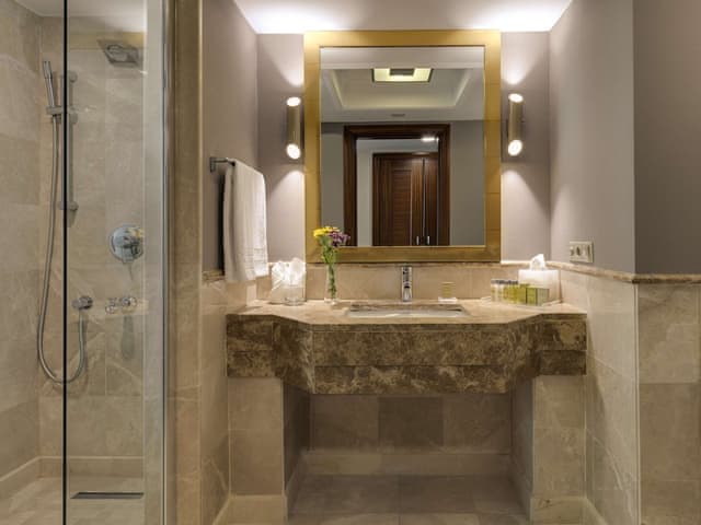 Standard Twin Room, City View